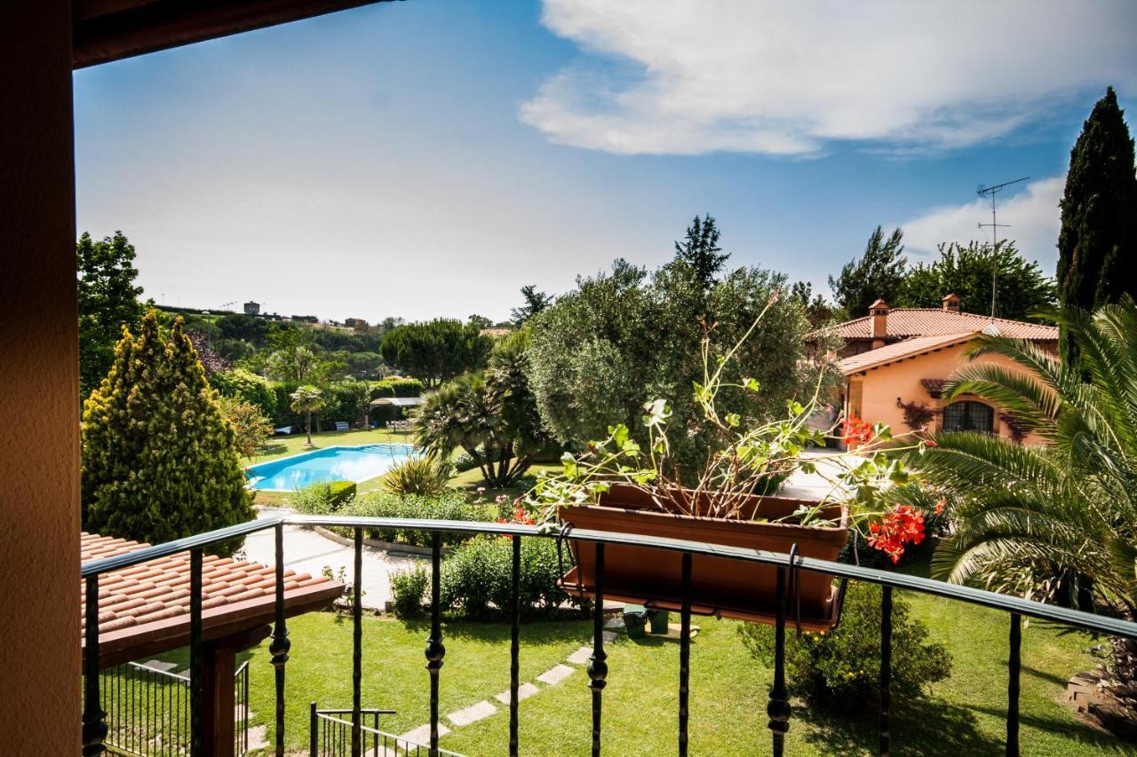 Relais Villaggio Azzurro Рим Екстериор снимка