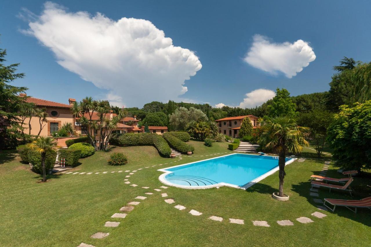 Relais Villaggio Azzurro Рим Екстериор снимка