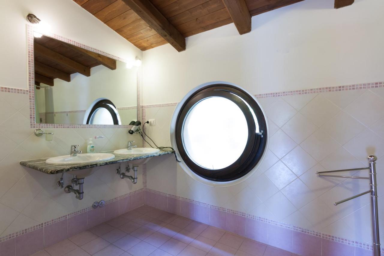 Relais Villaggio Azzurro Рим Екстериор снимка